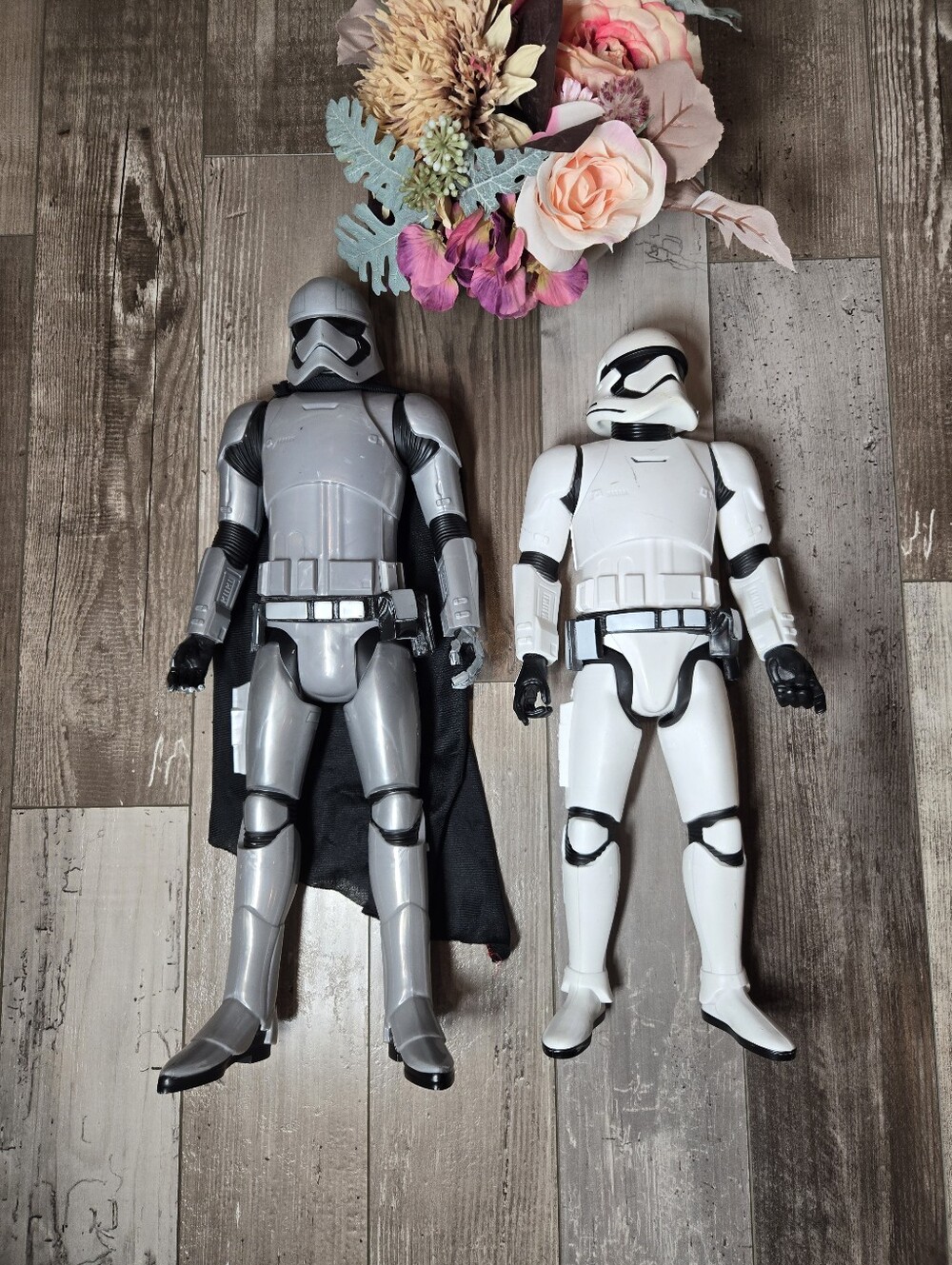 Star Wars Captain Phasma & First Order Stormtrooper Figures